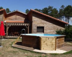 terrasse 36m², piscine hors sol, barbecue, salon de jardin, bains de soleil, parasol