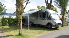 Emplacements délimités pour tente, caravane et camping car