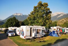 Des emplacements pour camping cars
