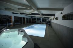 Gite de groupe AUX CORSAIRES - Villa 10 chambres avec piscine et SPA